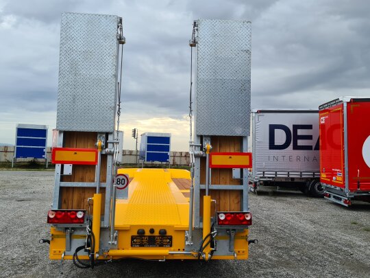 Przyczepy niskopodwoziowe z&nbsp;obrotnicą